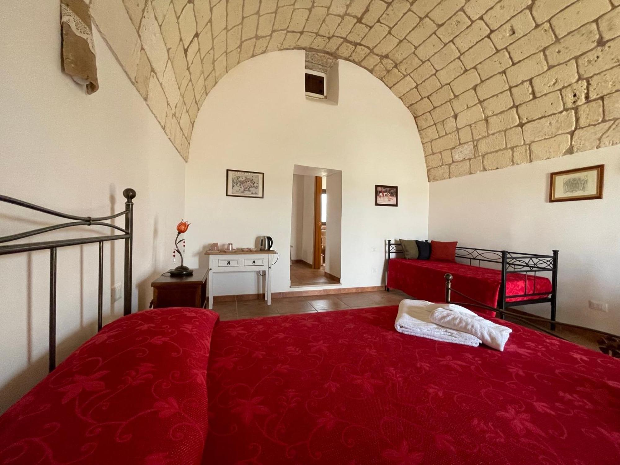 Agriturismo Masseria Saittole Carpignano Salentino Exterior photo